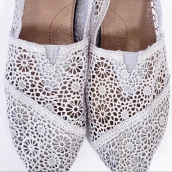 TOMS Grey Moroccan Lace Alpogatas - Picture 7 of 7